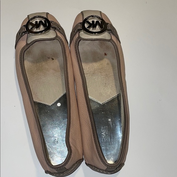 Michael Kors Tan Leather Loafers with Silver Accents - Picture 4 of 13